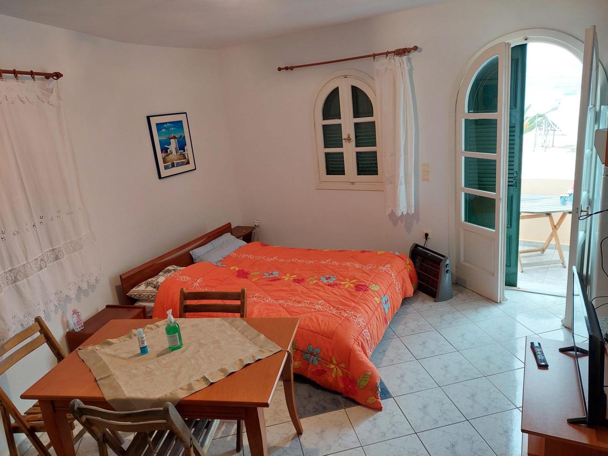 Akrotiri Cosy With Private Patio And Scenic View Apartment Akrotiri (Santorini)