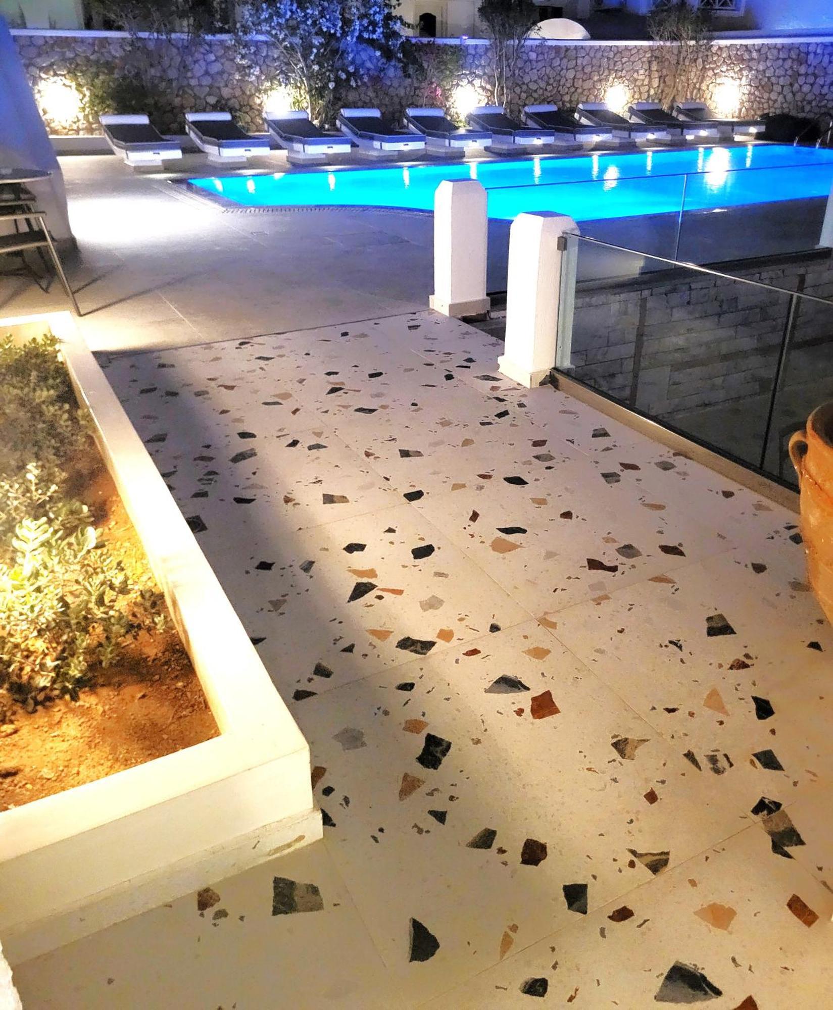 Sellada Hotel