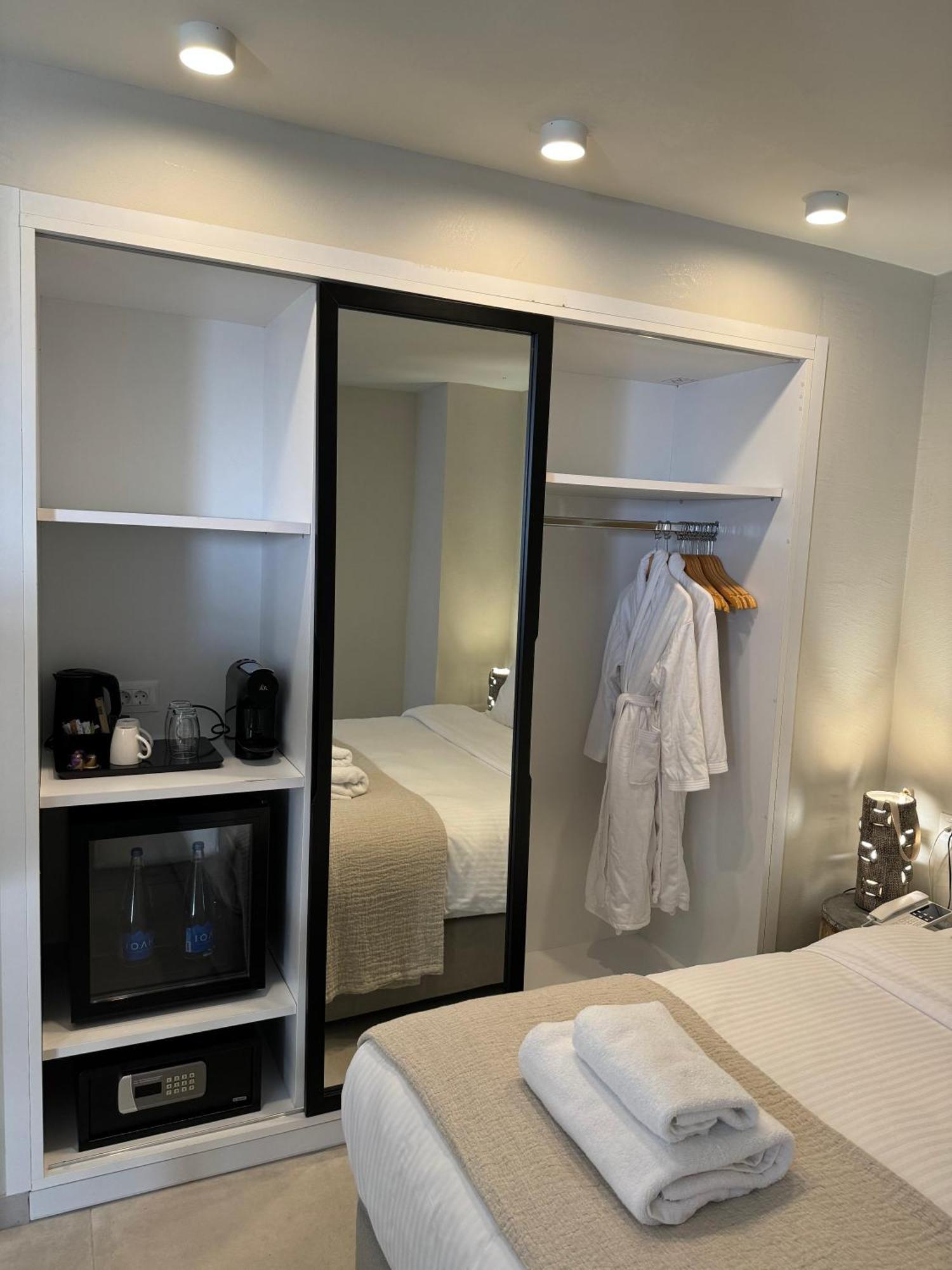 The Noverian Bios Santorini Boutique 5*