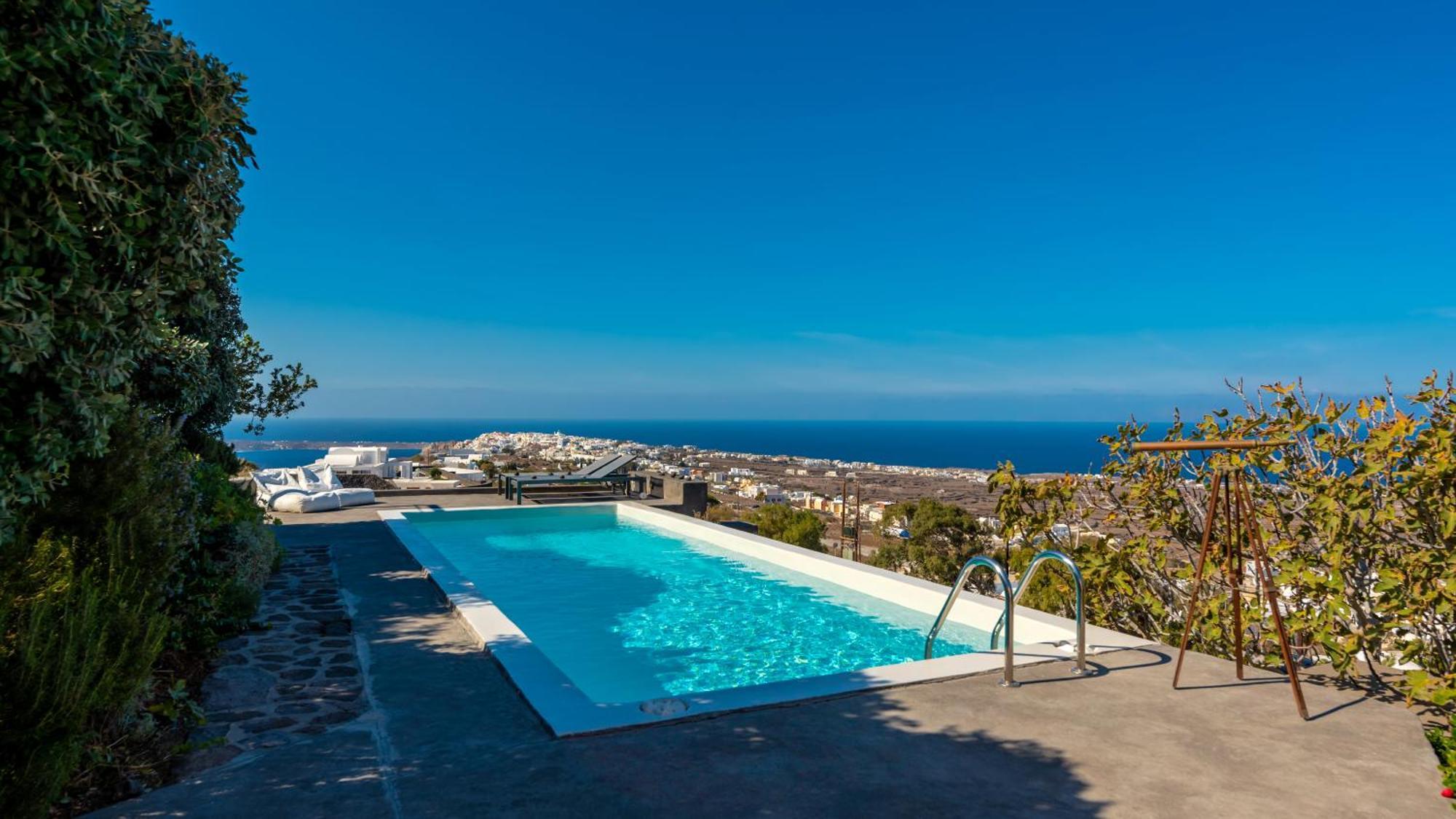 270 Oias View