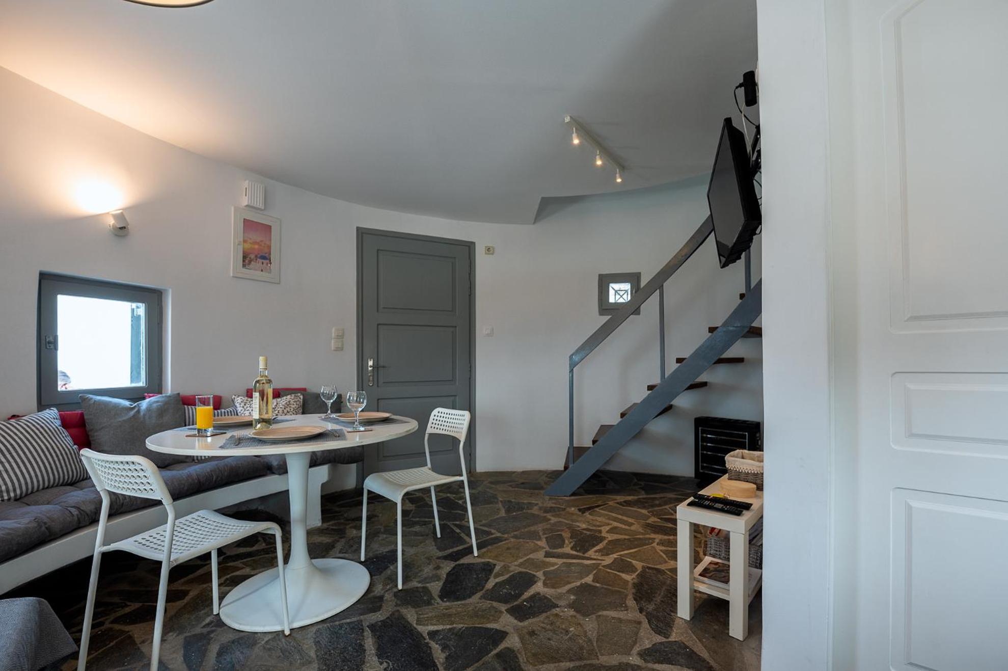 Holiday home Anemos Windmill