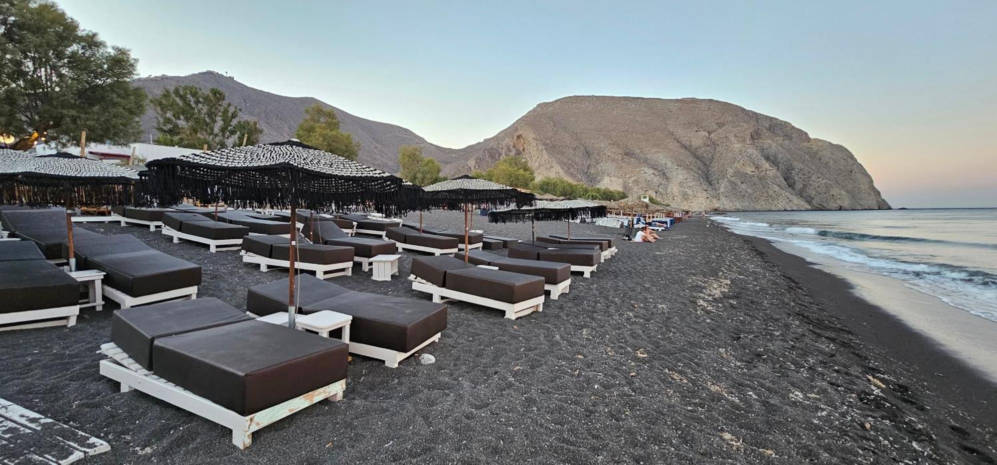 Pleasure Black Santorini Hotel Perissa (Santorini)