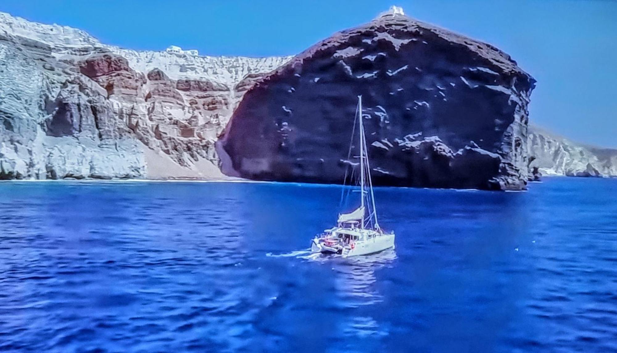 Hotel Pleasure Black Santorini