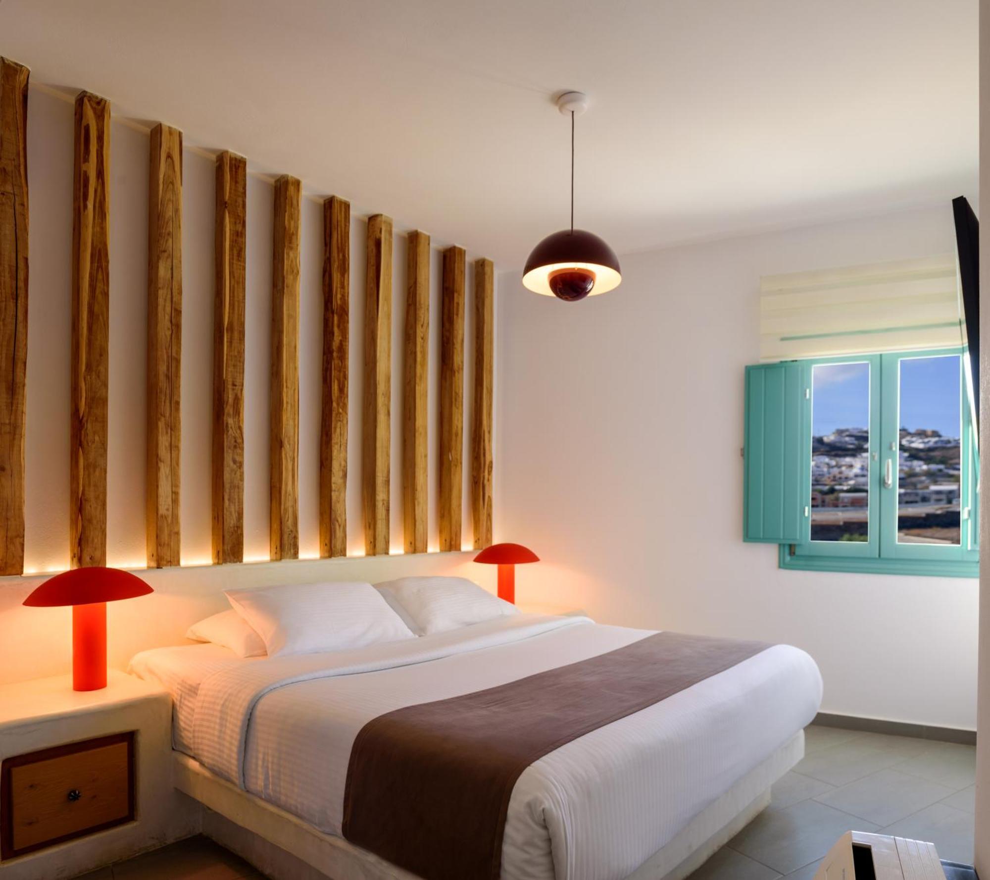 Neptune Luxury Hotel 5*