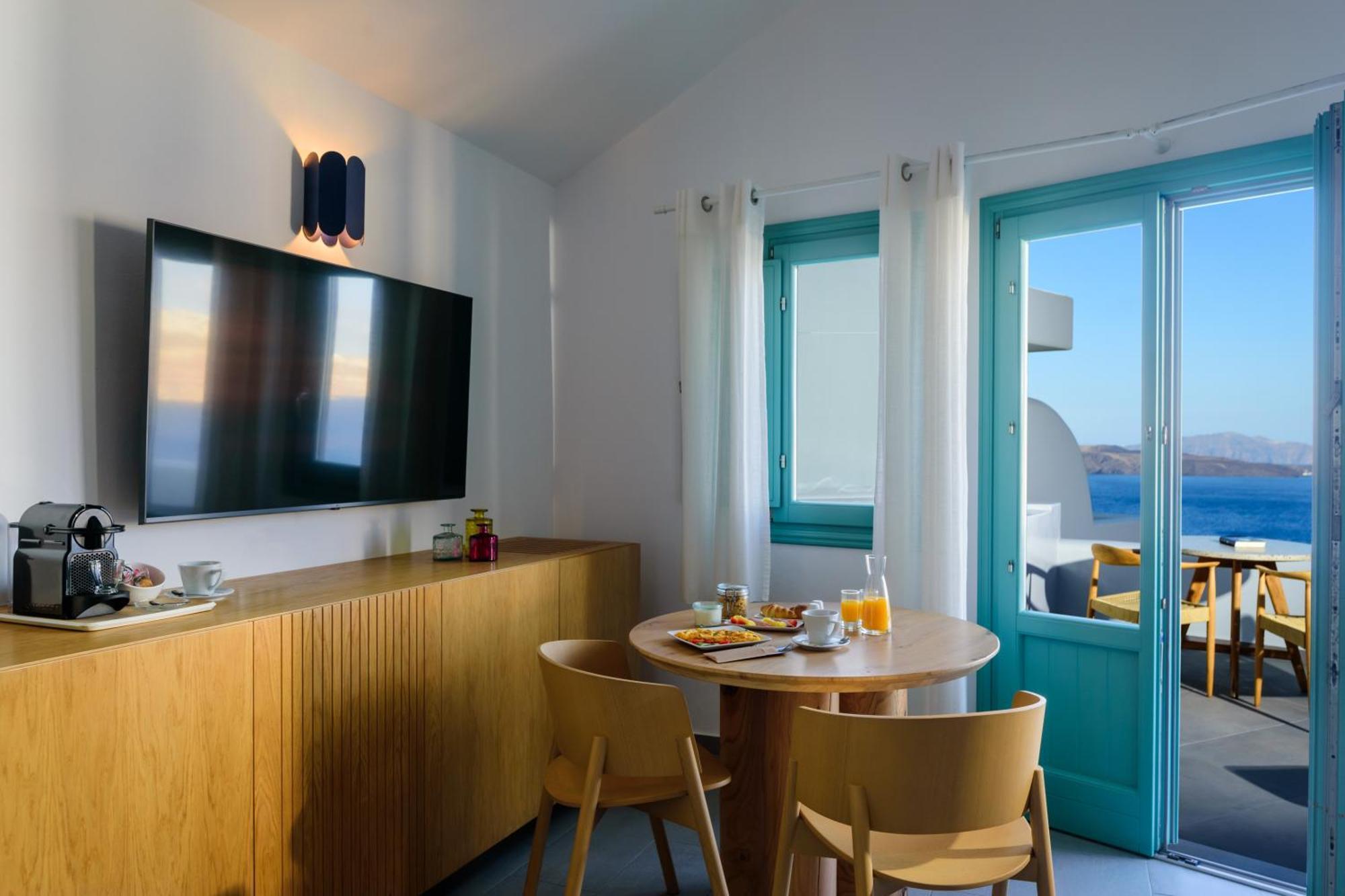 Neptune Luxury Akrotiri (Santorini)
