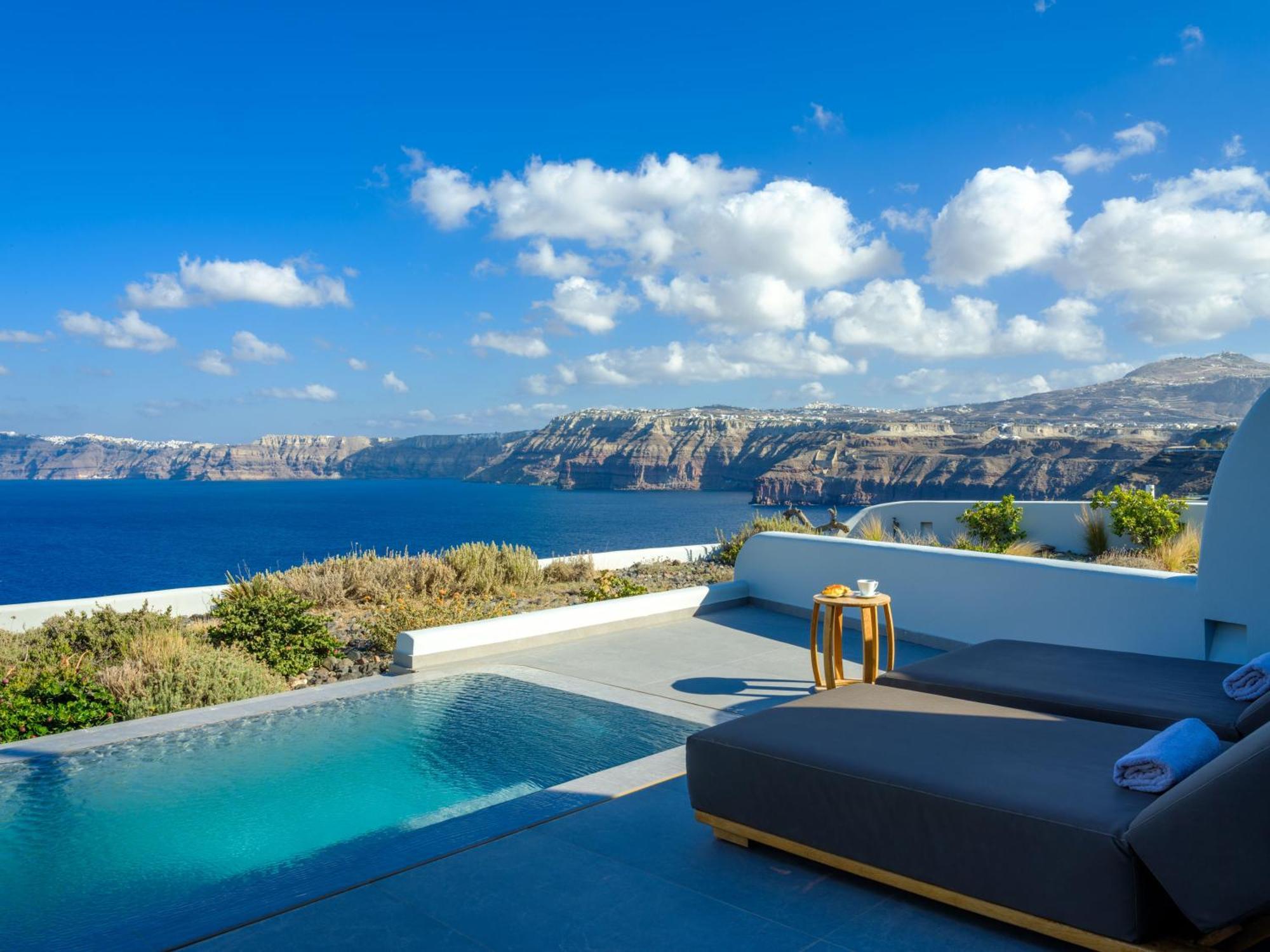 Neptune Luxury Hotel Akrotiri (Santorini)