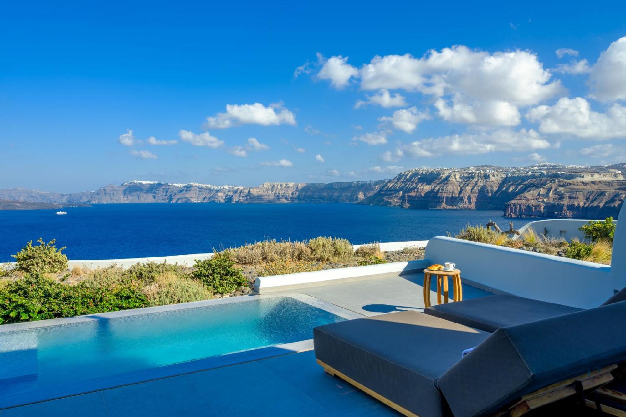 Neptune Luxury Hotel 5*