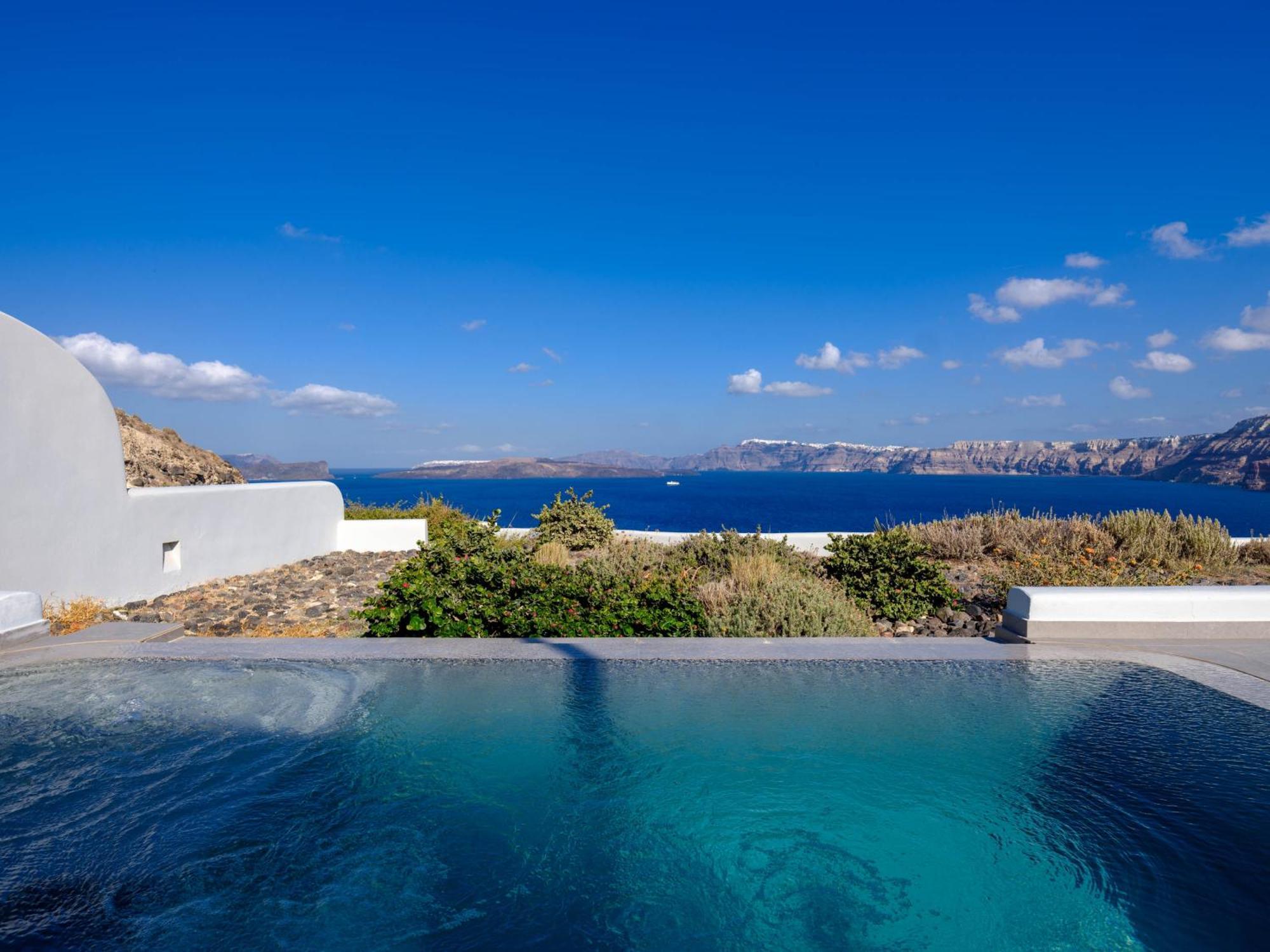 Neptune Luxury Hotel Akrotiri (Santorini)