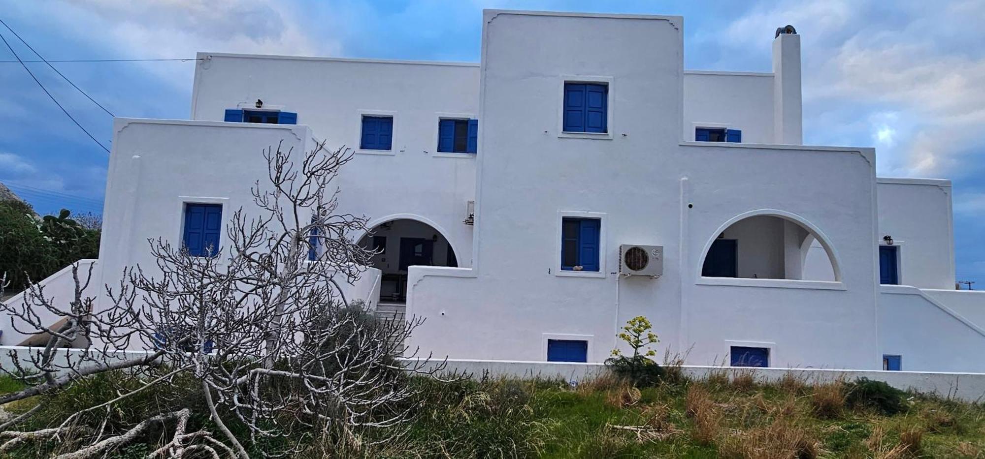 Pleasure Black Santorini 3* Perissa (Santorini)