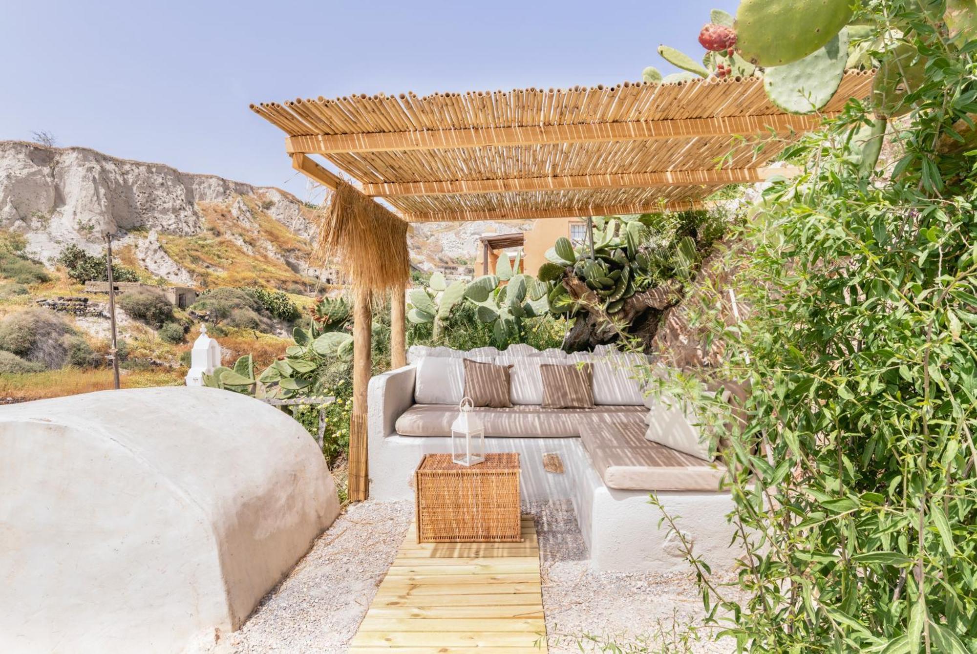 Traditional Farmers Caves Apartment *