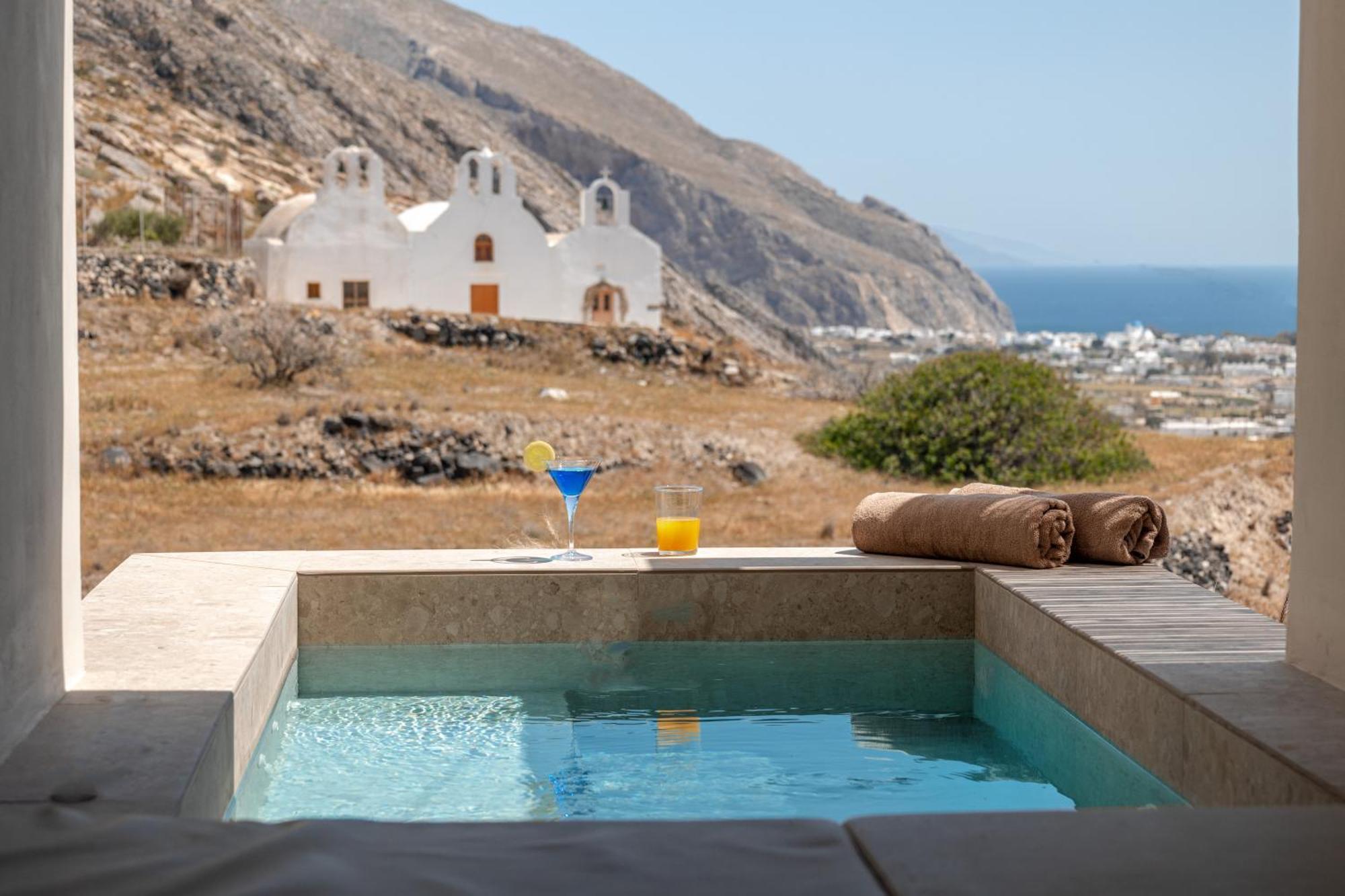 Depalyma Emporio (Santorini)