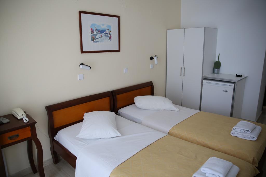 New Haroula Fira (Santorini)