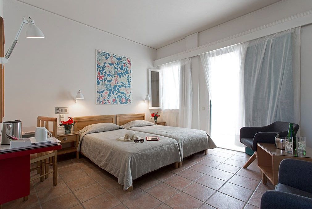 Rose Bay 4*
