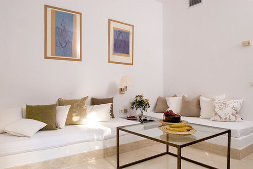 Hotel 9 Muses Santorini 5*