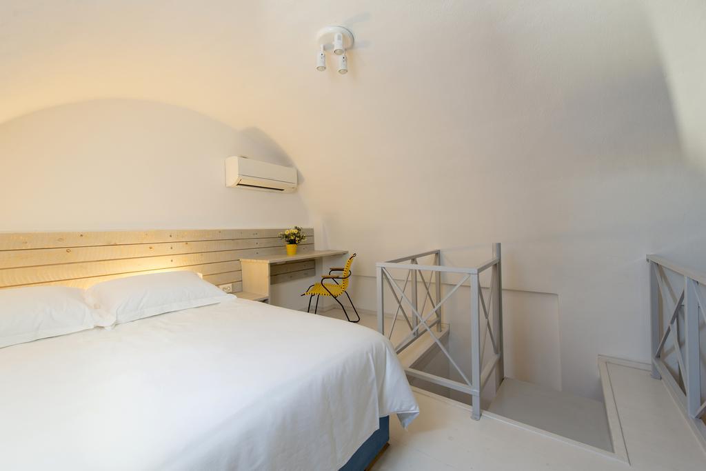 Apartment Earino And *