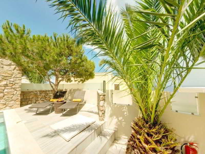 Antinea & Spa Hotel Kamari (Santorini)