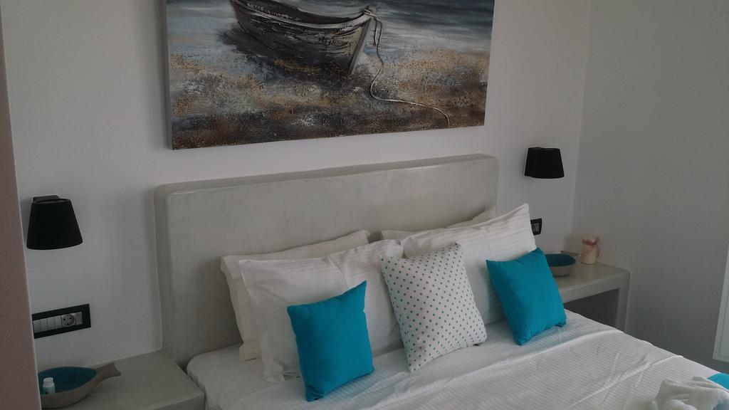 Santoxenia Luxury Pousada Kamári