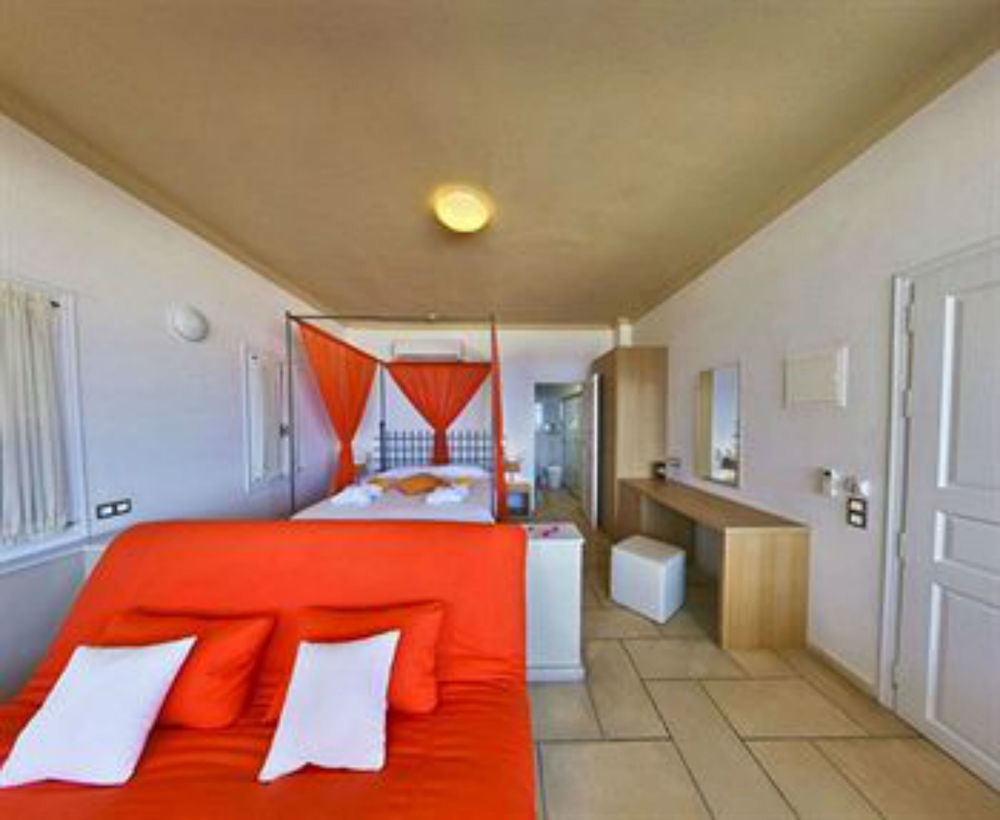 Antinea & Spa Kamari (Santorini)