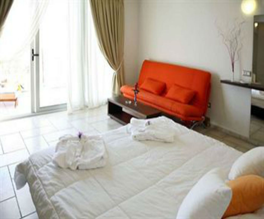 Hotel Antinea & Spa 4*