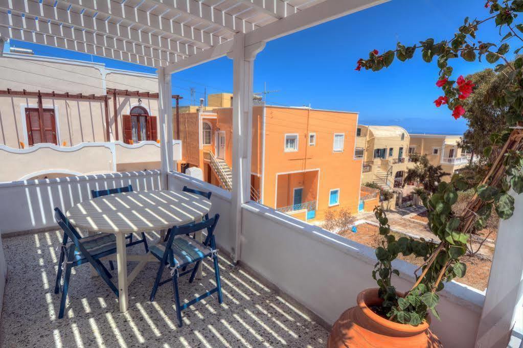 Folia Apartment Fira (Santorini)