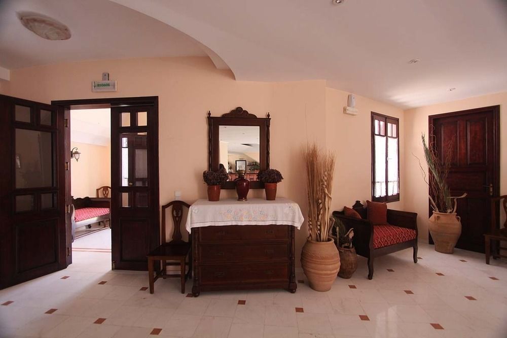 Hotel New Haroula 3*