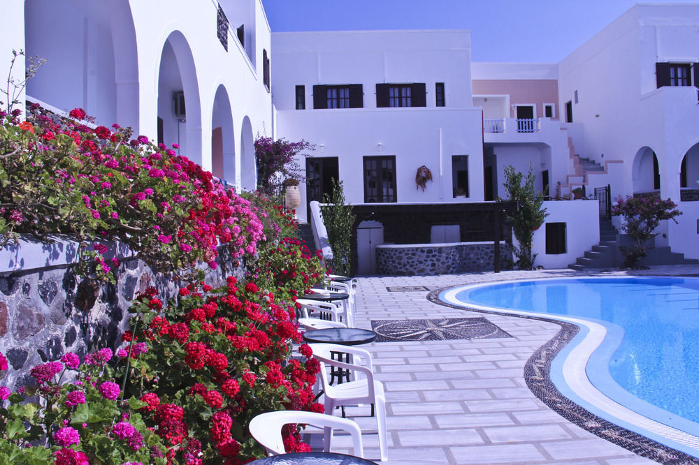 New Haroula 3* Fira (Santorini)