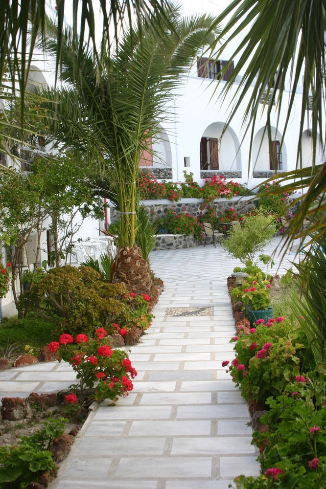 Hotel New Haroula 3*