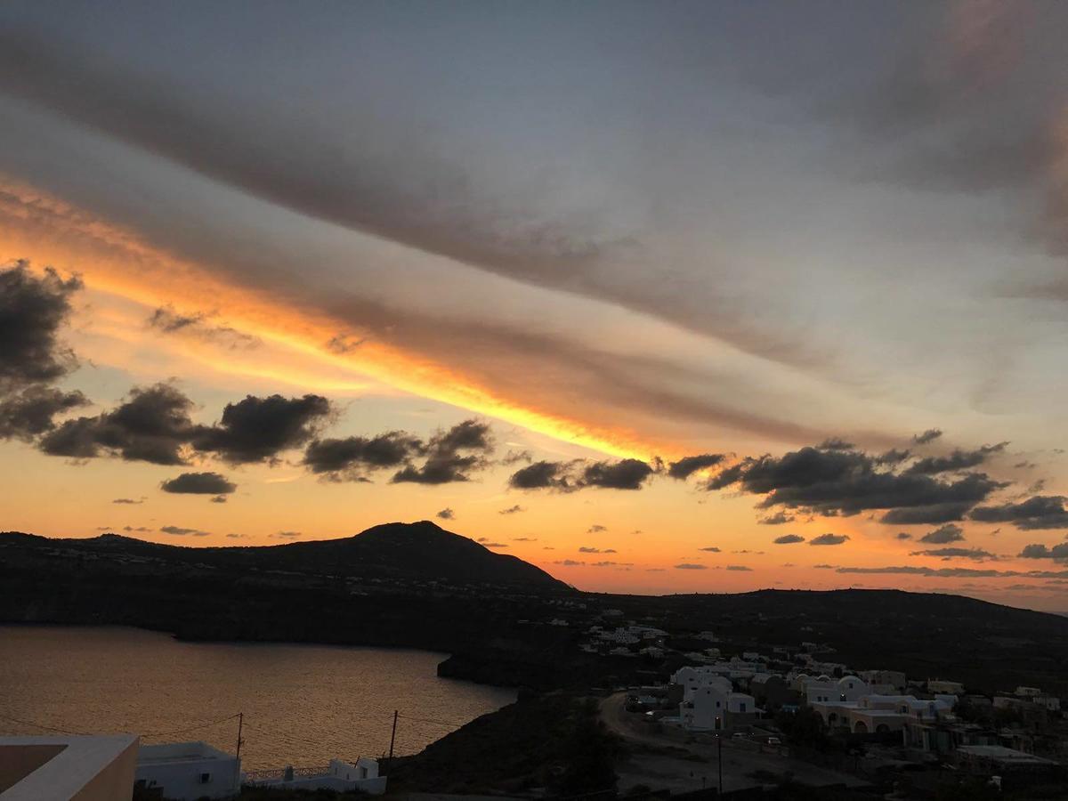 Akrotiri * Akrotírion