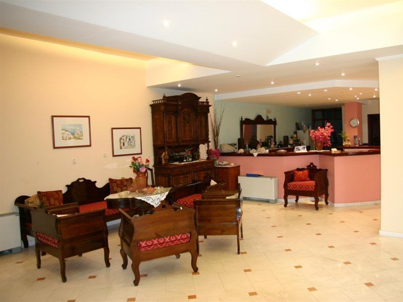 Hotel New Haroula 3*