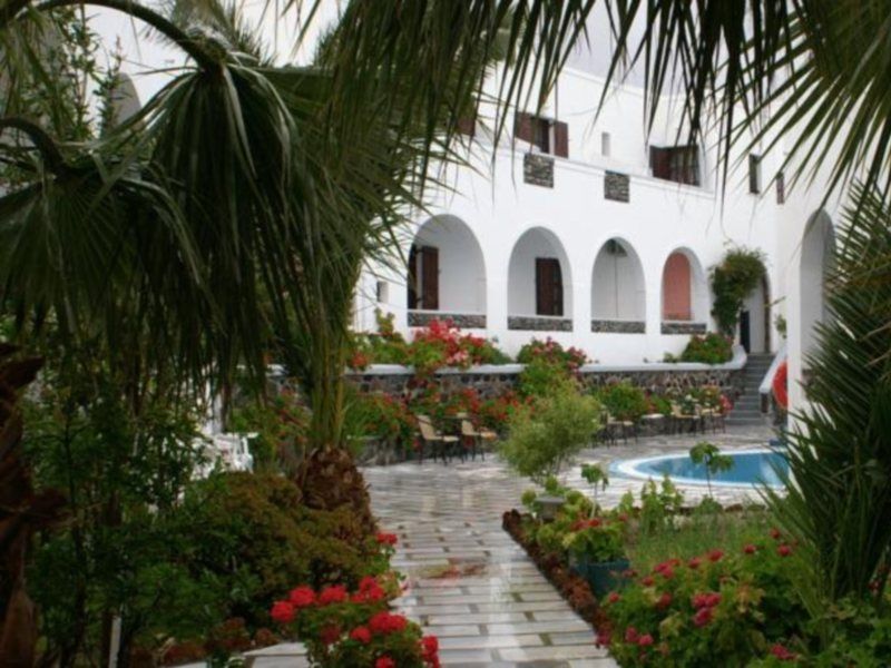 Hotel New Haroula 3*