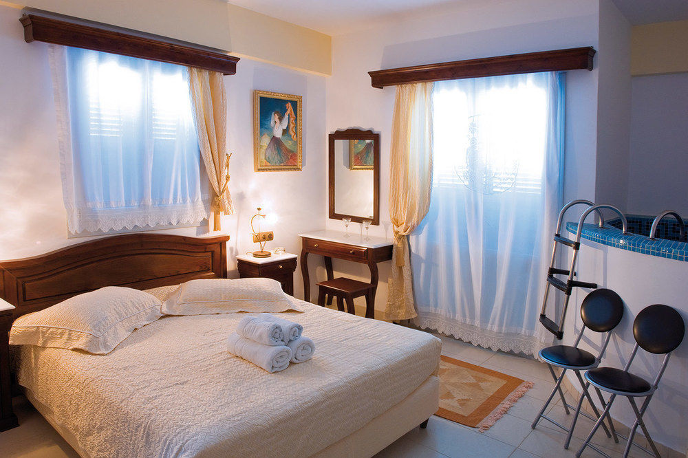 Ellinon Thea Boutique 3* Firostefani