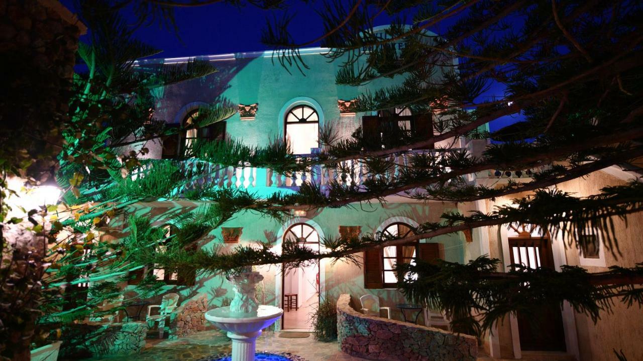 Philoxenia & Hotel