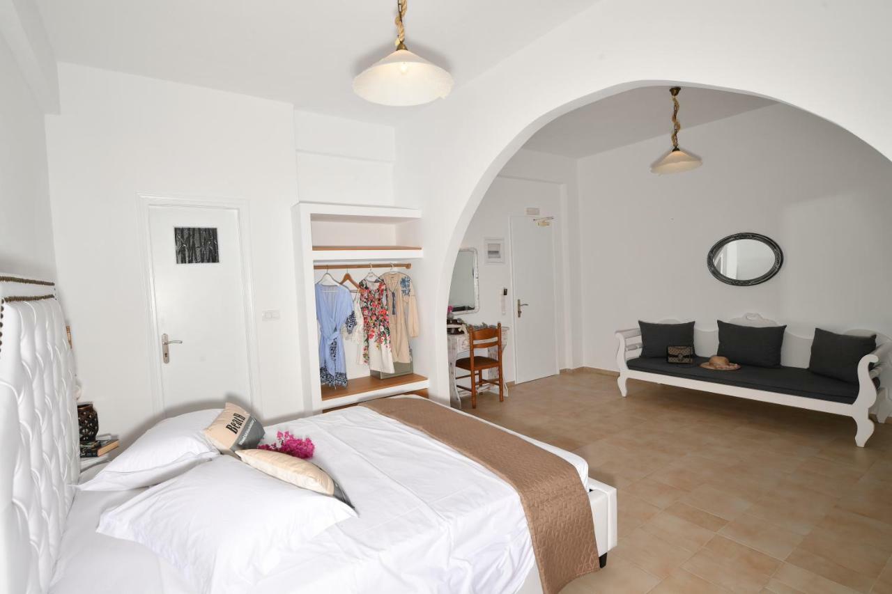 Philoxenia & Hotel 2*