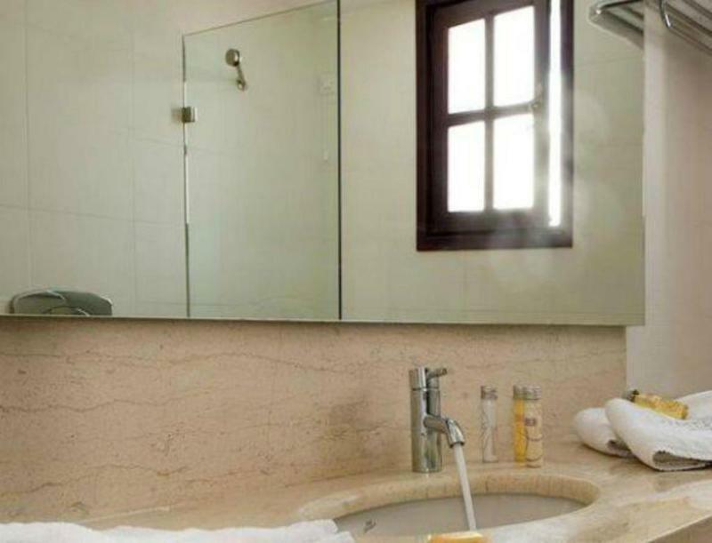 9 Muses Santorini Hotel 5*