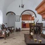 Santorini 180 Degrees
