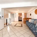 Villa By Hotel Thira