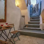Kastro Cave House