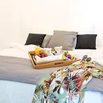 Dreaming View Suites