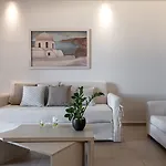 Splendour Hotel And Suites