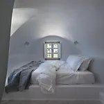 Nefeles Luxury Suites