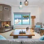 Almyriki Beach Villa