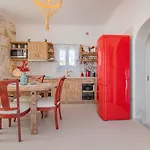 Starlight Luxury Seaside Villa & Suites