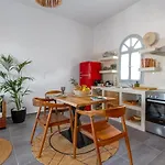 Divino Suites (Adults Only)