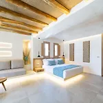 Opalia Suites