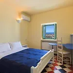 Fira Center Houses