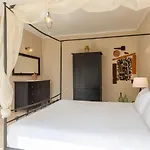 The Boathouse Hotel