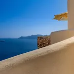 Nano Oia Canaves