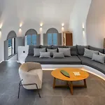 Eteoro Suites