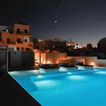 North Wind Luxury Suites