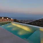 Santorini Sky, The Retreat